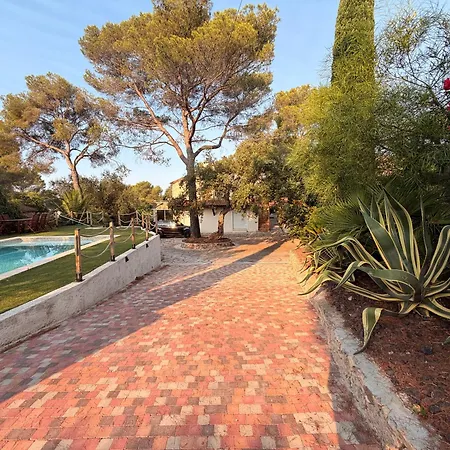 De Charme Avec Piscine Jardin Raphael Saint-Raphael (Var)